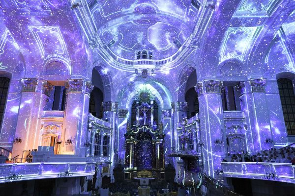 Luminiscence - die immersive Sound- und Lichtshow feierte Premiere in der Hauptkirche St. Michaelis