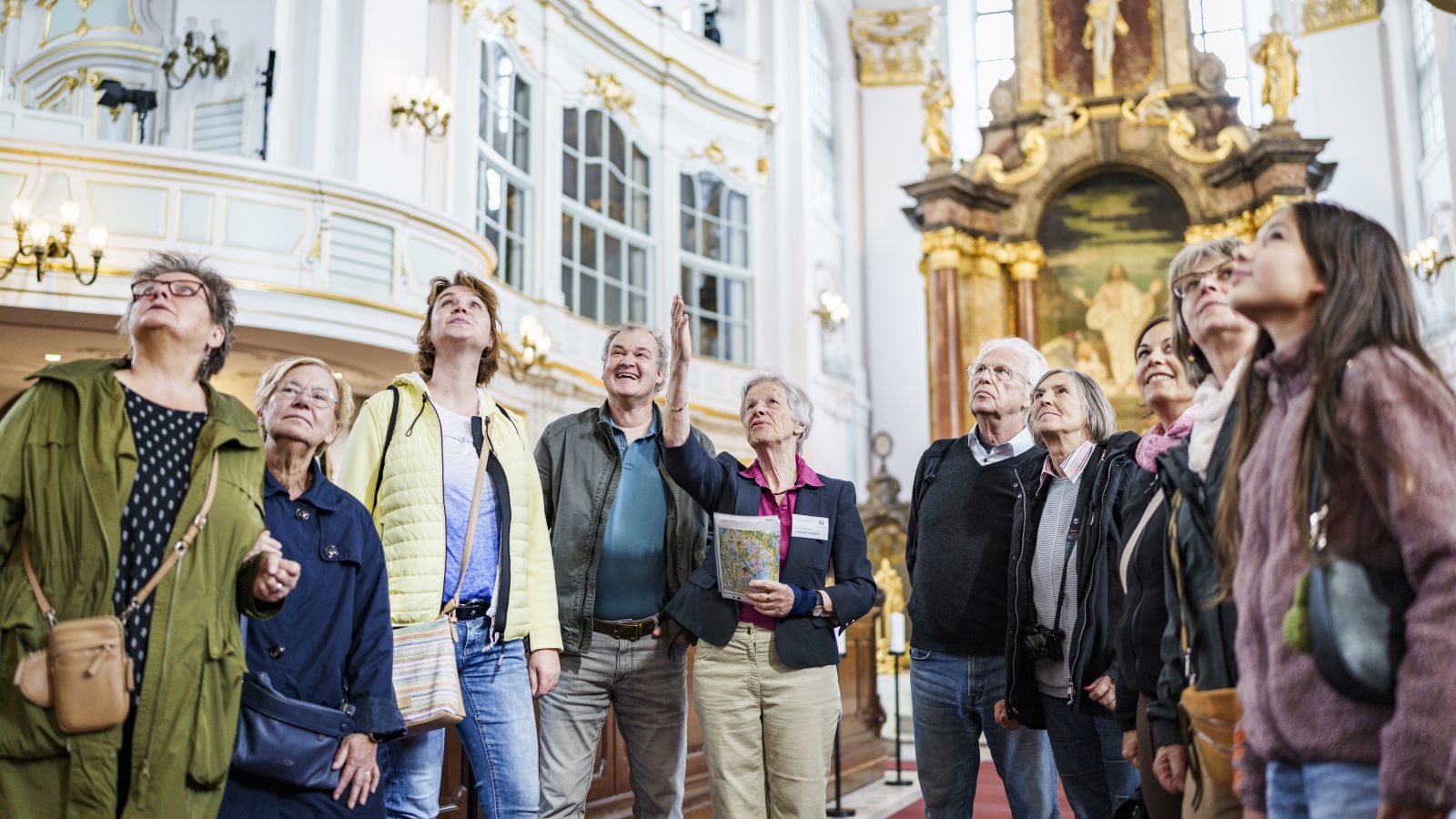Eine Führung im Kirchraum des Michel