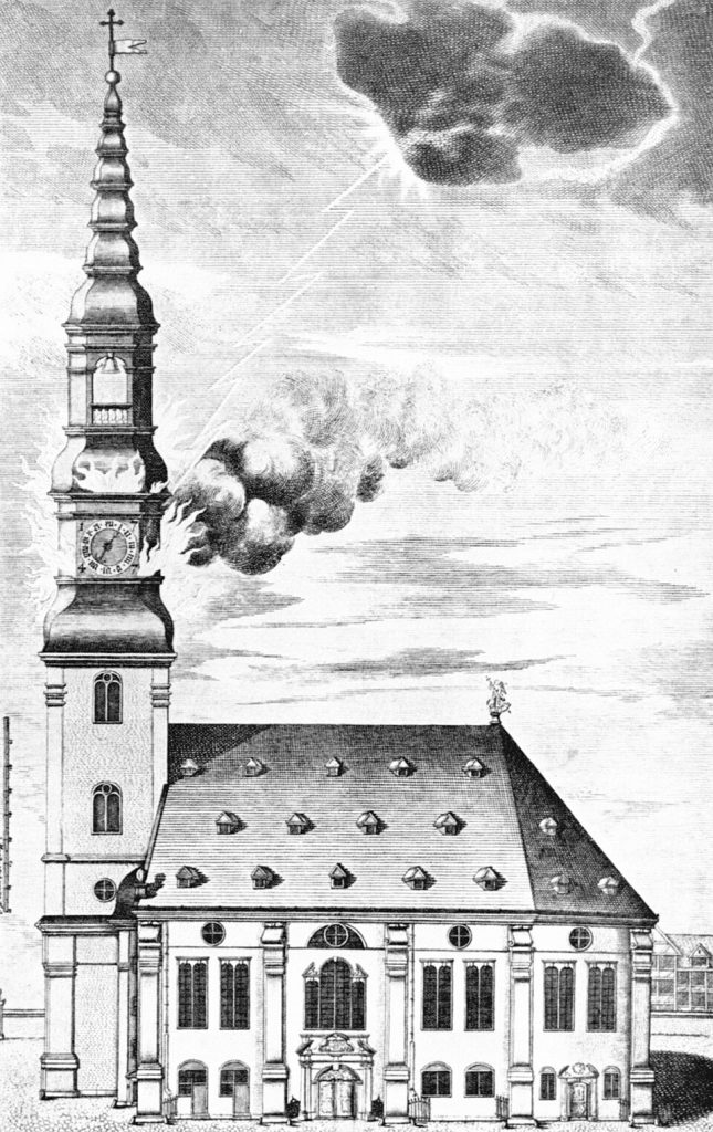 Zeichnung der Großen Michaeliskirche mit einschlagendem Blitz 1750