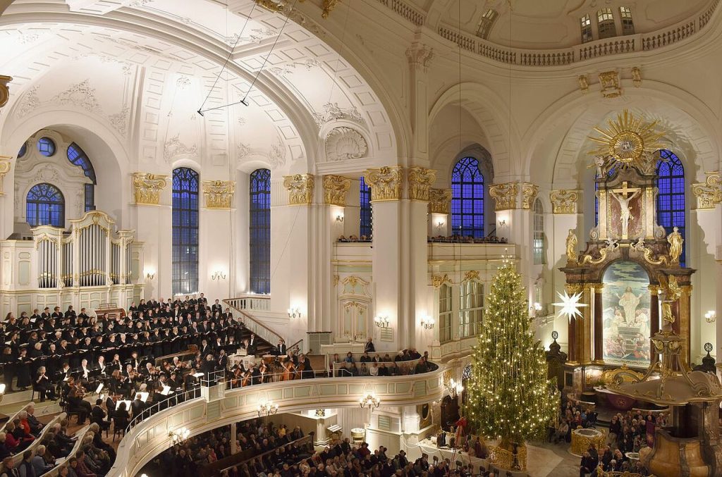 Chor St. Michaelis bei einem Weihnachtskonzert